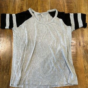 Emma & Sam short sleeve top